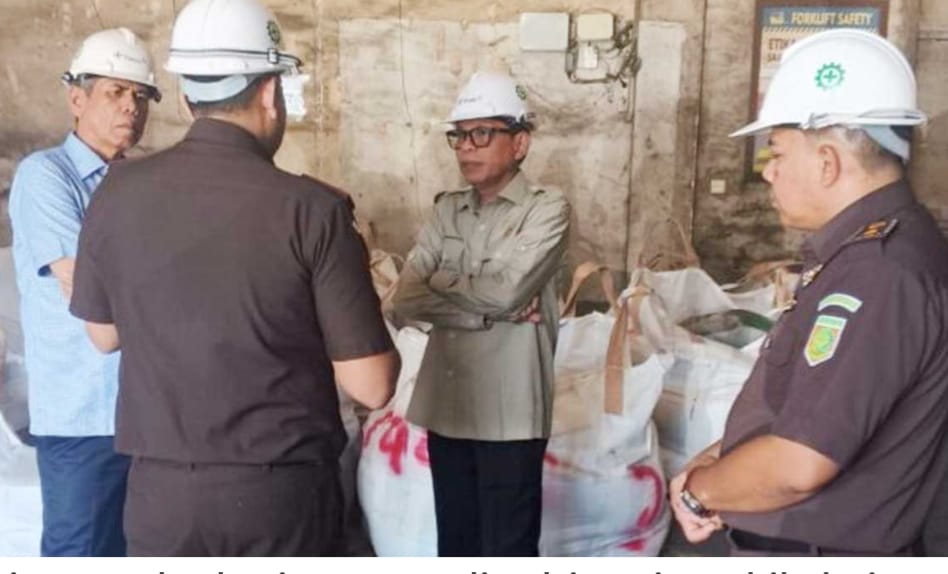 Kerugian Negara Rp300 T: Kejagung Sita 104 Ton “Harta Karun” Timah Milik Aon di Belitung Timur.